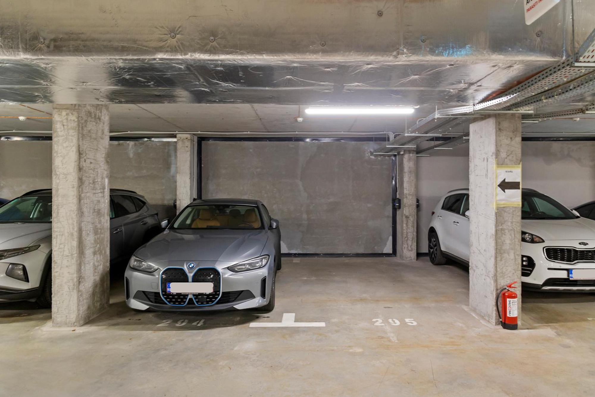 Mido Park Apartment With Private Parking & Self Check-In Бухарест Екстер'єр фото