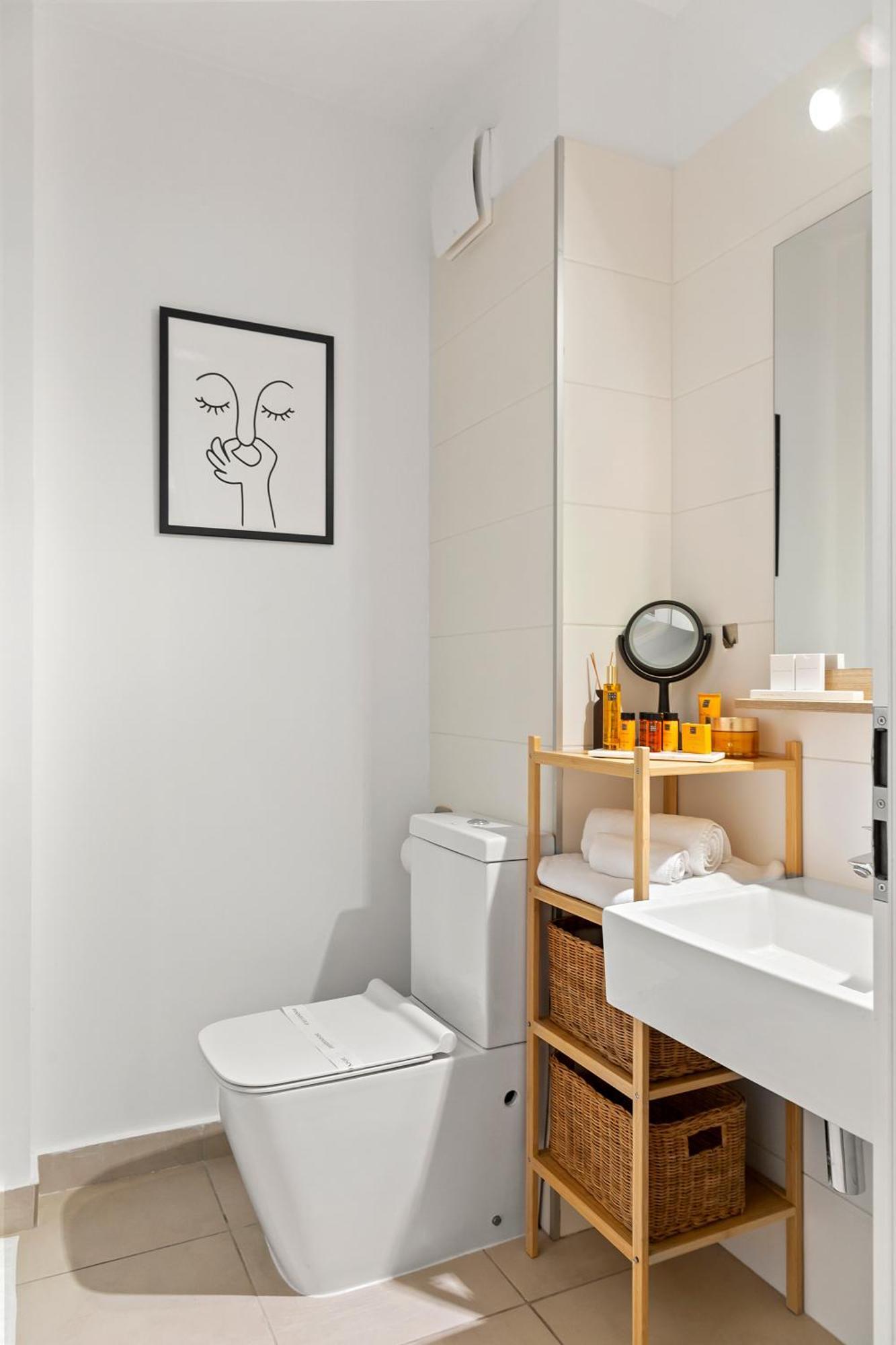 Mido Park Apartment With Private Parking & Self Check-In Бухарест Екстер'єр фото