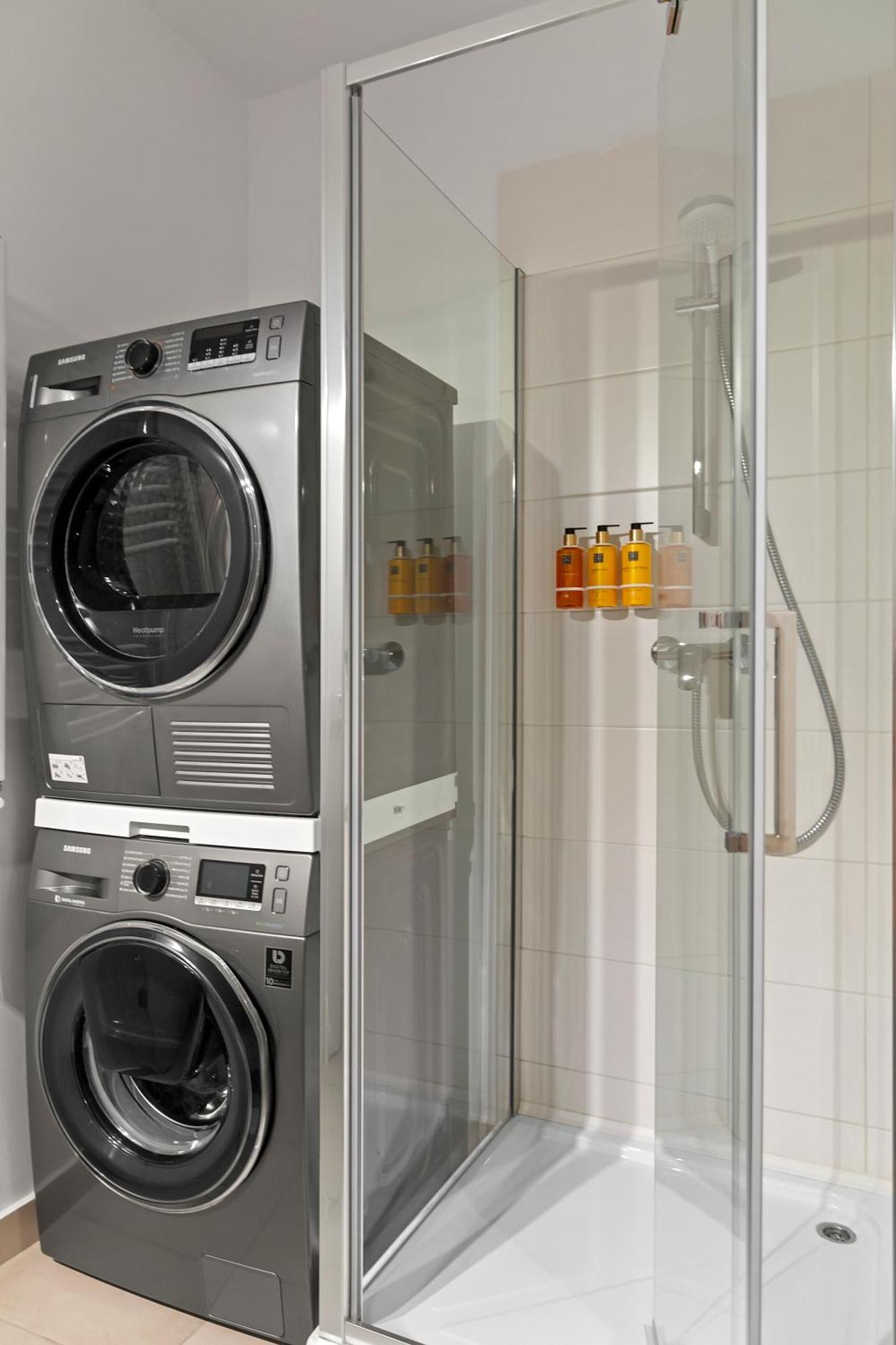 Mido Park Apartment With Private Parking & Self Check-In Бухарест Екстер'єр фото