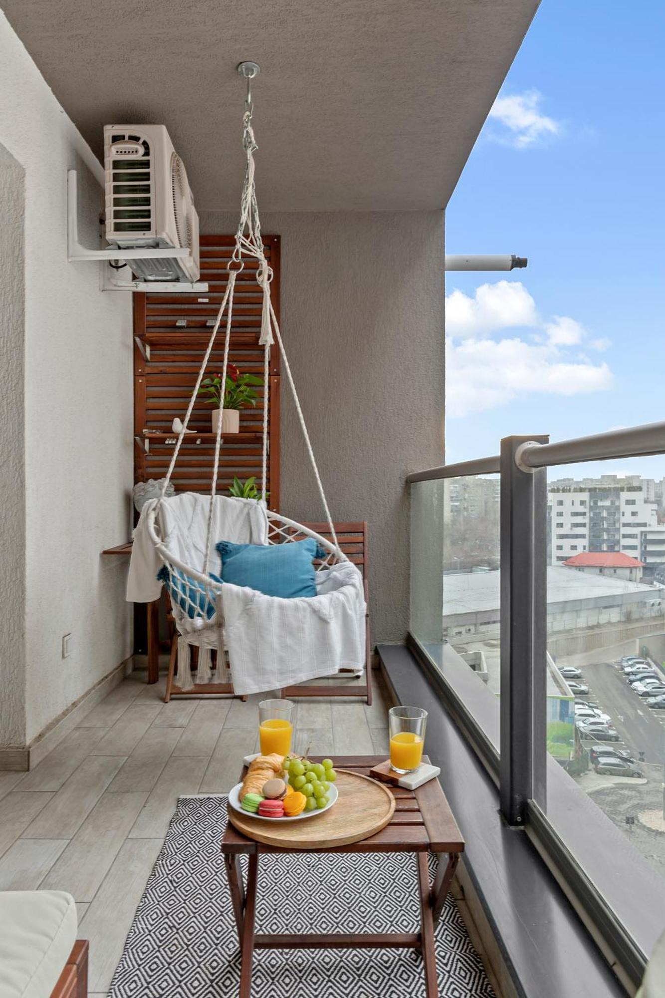 Mido Park Apartment With Private Parking & Self Check-In Бухарест Екстер'єр фото